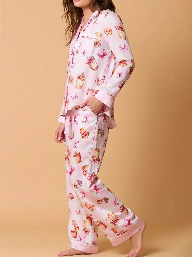 Pyjamaset met melktheeprint en overhemd met lange mouwen en strik