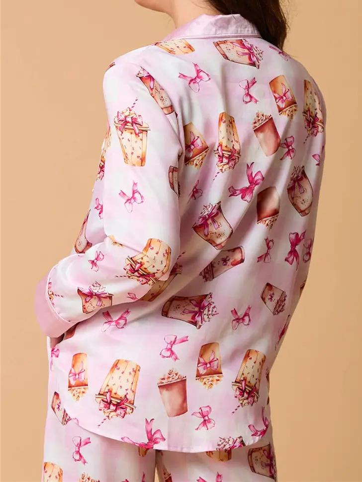 Pyjamaset met melktheeprint en overhemd met lange mouwen en strik