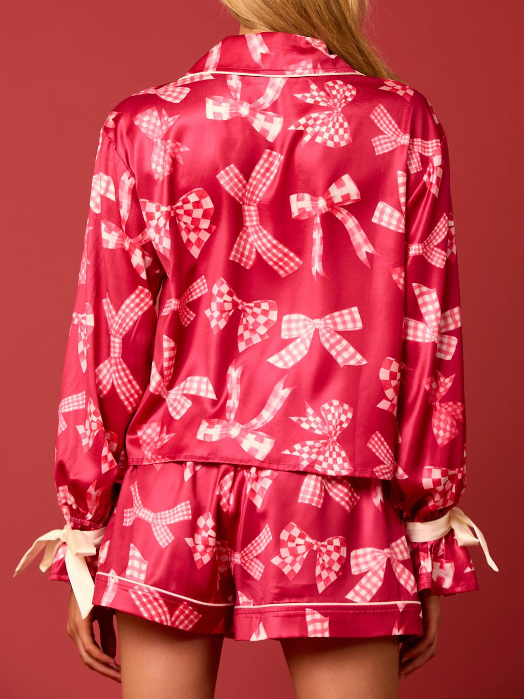 Rode Riemen Ruitpatroon Strikdas Pyjama Set
