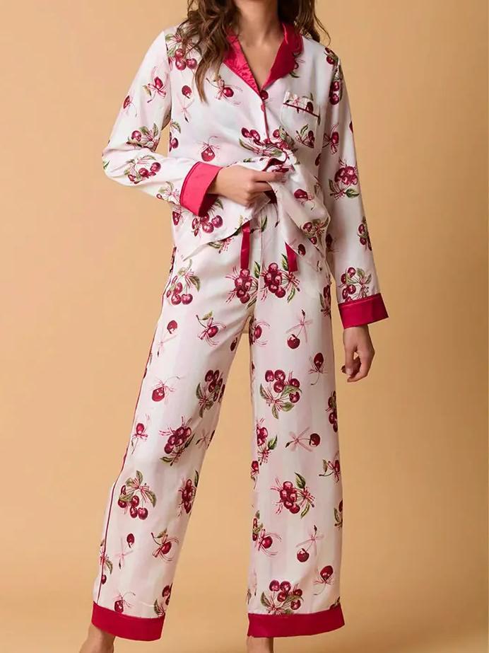 Lichtroze gestreepte kersenprint pyjama set