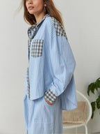 Hemelsblauwe pyjamaset met losse splitten