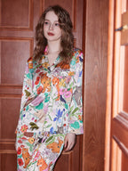 Witte loungewearset met lange mouwen van ijszijde met bostuinprint