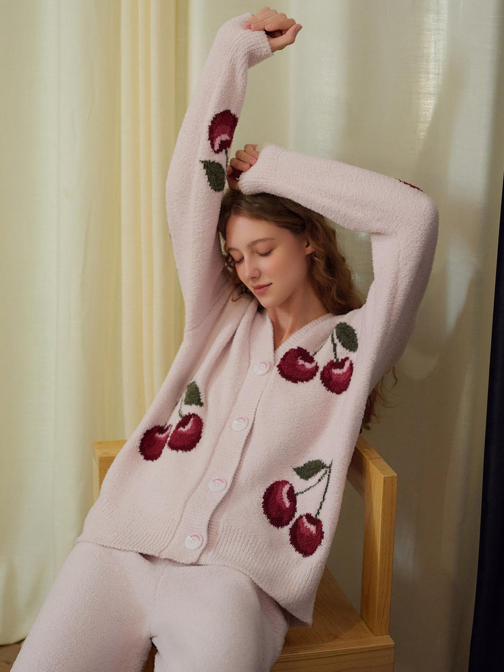 Zachte Halve Fluwelen Kersen Cardigan Pyjama Set