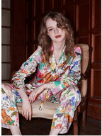 Witte loungewearset met lange mouwen van ijszijde met bostuinprint