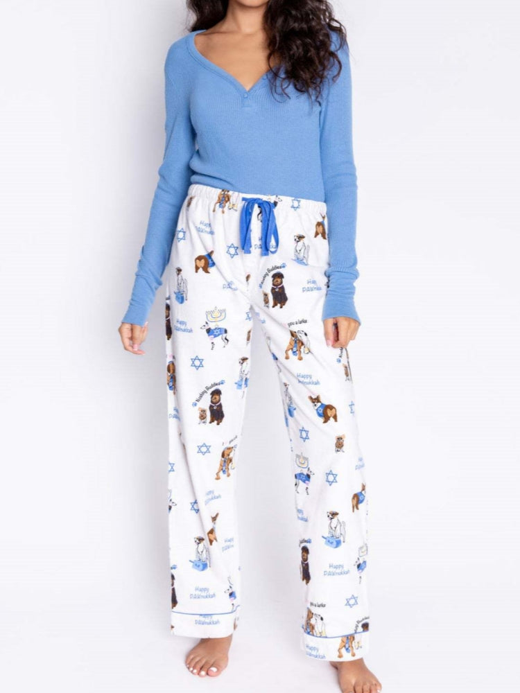 Schattige pyjamaset met hondenprint